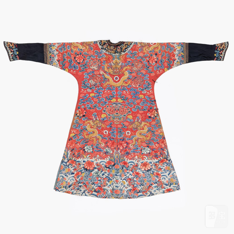 An embroidered red ground five clawed dragon 'female' formal robe, - 图9